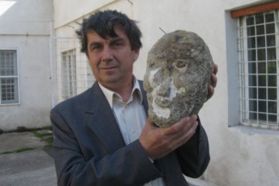 Iskopana kamena keltska glava iz II veka