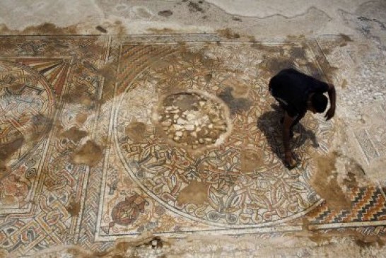 Vredan mozaik star 1.700 godina otkriven nasred rute planiranog auto-puta