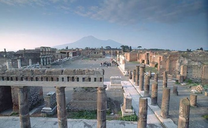 Zaplenjeno 6 miliona evra od bivšeg direktora arheološkog nalazišta u Pompeji