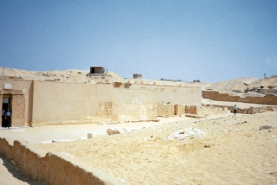 Ruski arheolozi pronašli beli zid Memfisa