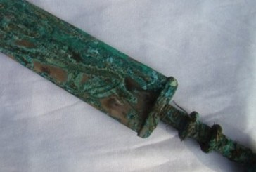 Dečak prao ruke u reci i pronašao nešto čemu se ni u snu nije nadao