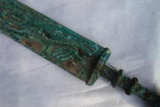 Dečak prao ruke u reci i pronašao nešto čemu se ni u snu nije nadao