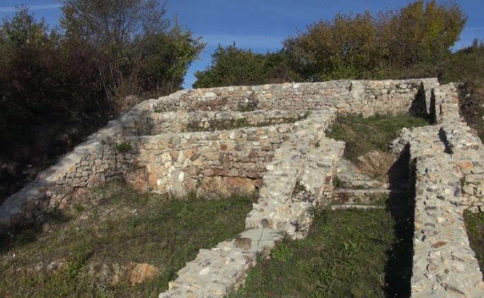 GRADINA NA JELICI – GRAD NEPOZNATOG IMENA (VIDEO)