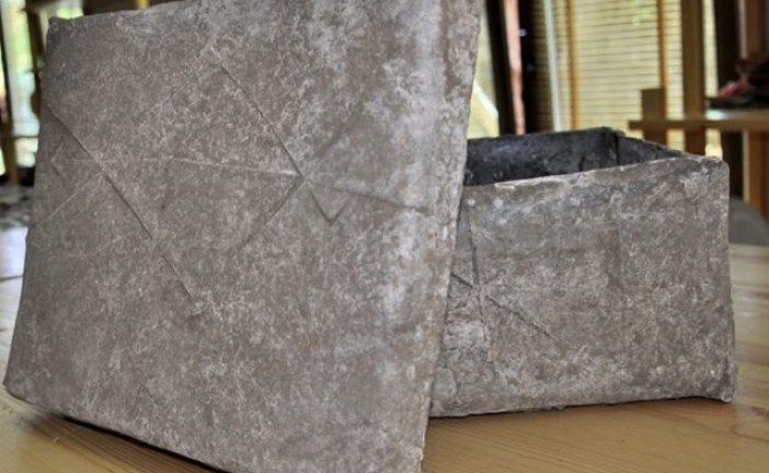 EVROPA NIŠTA SLIČNO NIJE VIDELA U Srbiji otkrivena metalna kutija sa TAJANSTVENIM SIMBOLIMA Na prostoru Viminacijuma živeo drevni pokret