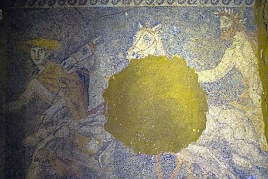 U drevnoj grobnici u Amfipolu otkriven podni mozaik