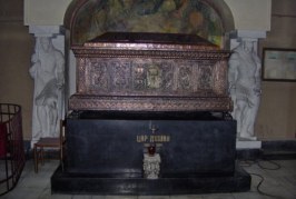 GDE LEŽE KOSTI NAŠIH CAREVA I KRALJEVA? Mošti starih srpskih vladara su svuda oko nas (FOTO)