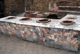 KIOSKE BRZE HRANE IZMISLILI RIMLJANI?